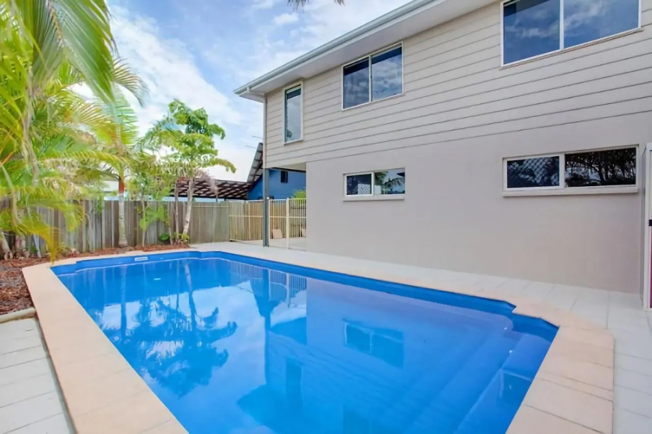 29 Cypress Avenue Rainbow Beach 0*,